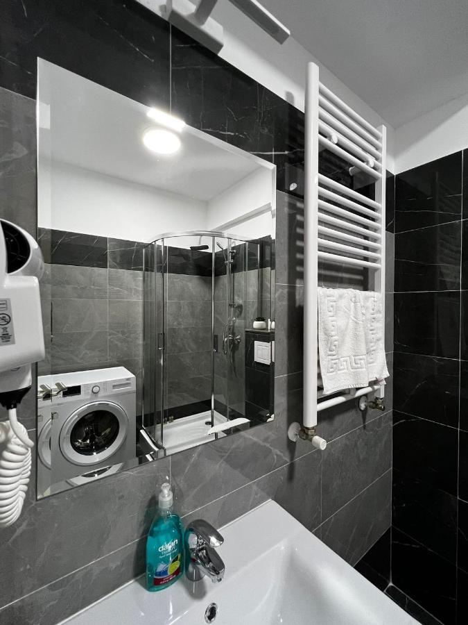 Urban Apartments And Studios - City Center Iasi Eksteriør billede